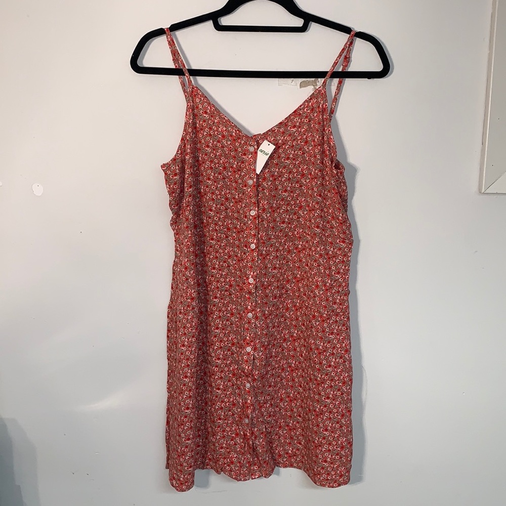 NWT AERIE RED BUTTON DOWN FLORAL DRESS SIZE M